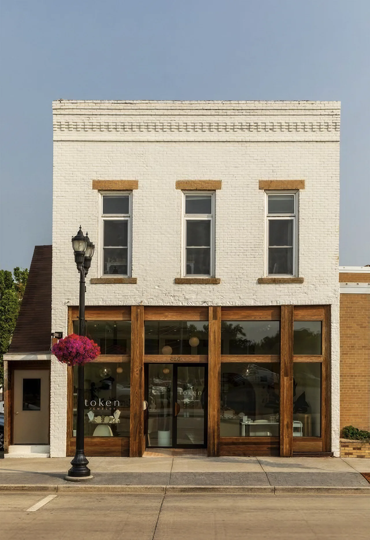 Site Selection and Market Strategy